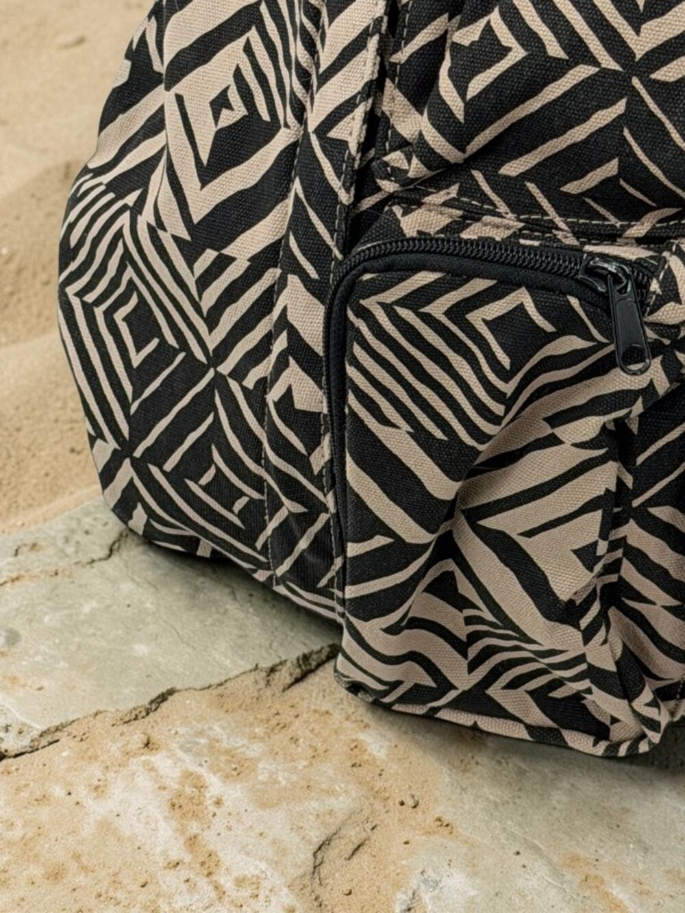 KAVU Original Rope Bag‎ Zebra Print Sling Backpack - Picture 5 of 6